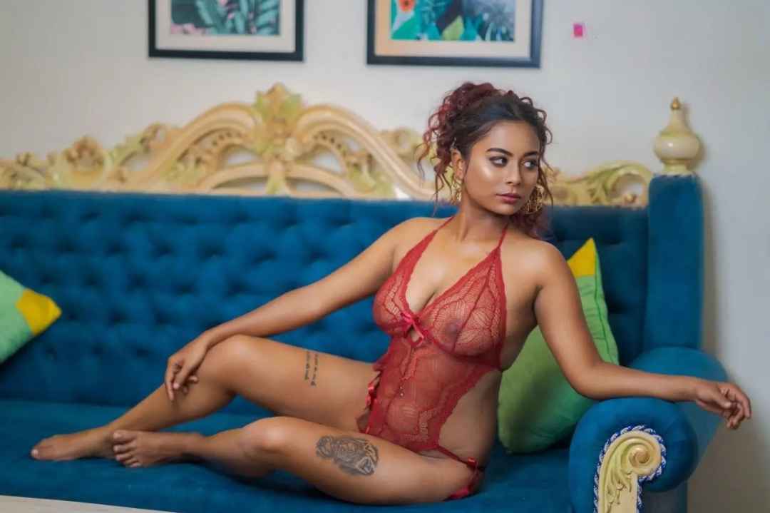 Hot Figure Model Red Lingerie Premium Photos Perfect Boobs And Pussy Visible