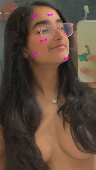 Sexy Snapchat Girl Full Nude Pussy Fingering 3 Videos