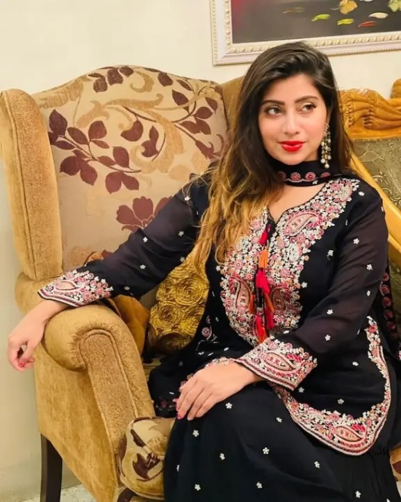 😍Extremely Beautiful Busty Bengali Model & Instagram Influencer Fariha Khan aka Fariha Priyam Full Nude Videos Showing Everything & Full Nude Homemade Modeling🥵💦