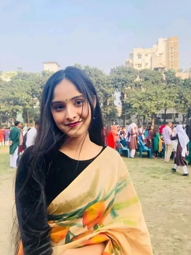 🥵Beautiful Desi Girl Latest Most Exclusive Viral Stuff Total 3 VIDEO'S Showing Pressing Boobs with Full Face in Shower💦!! Don't Miss🥵🔥