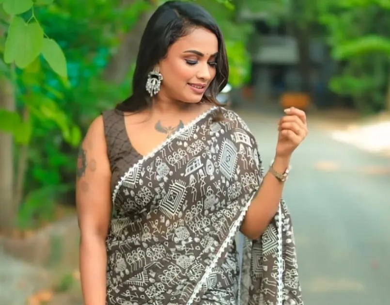 🥵Famous Tamil Fashion Influencer Veena Thaara Latest Most Demanded 14Min+ Paid App Exclusive Live Stripping NUDE Showing Nippls & ASS🍑with Full Face💦!! Don't Miss🥵💥
