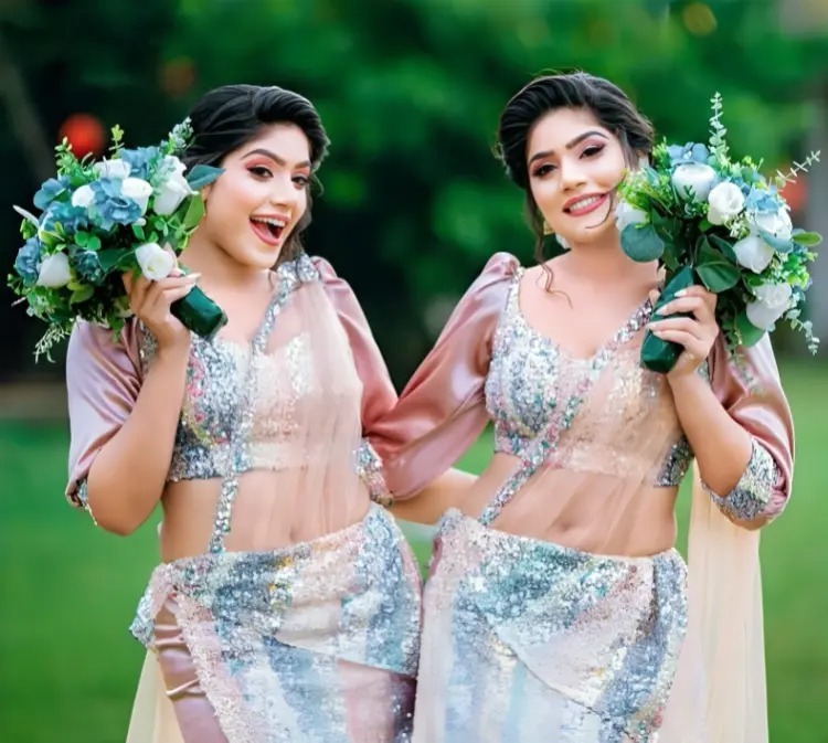 😍Anushki Kanushki Beautiful Twin Sis Insta Influencer Latest Trending Most Exclusive Viral VIDEO Stripping Full Frontal NUDE with Full Face Perfect Boobs Shaved Pssy💦!! Don't Miss😍💦