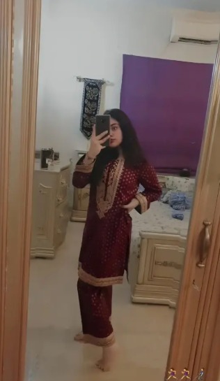 🥵Extremely Horny Girl Leaked Videos Full Nude Showing her Boobs and Fingering Loud Moaning Voice Multiple Videos Combined😍💦