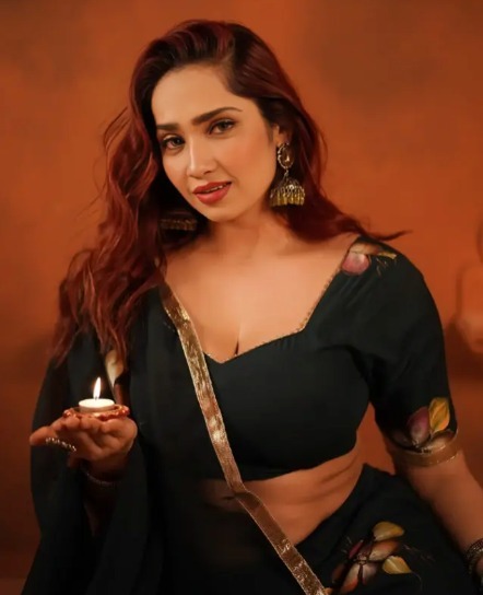 ❤️Big Boss Contestant Aditi Mistry New Transparent Bikini App Live With Full Face Clear Audio Riding on Camera😱Asking " Can u See my Boobies "🍒💦!! Don't Miss😍🔥