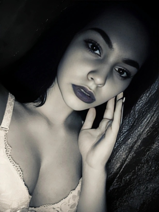 🥵Cute Desi Girl Gets Naughty for her Long Distance Boyfriend Ft. Full NUDE Shower & VideoCall 6 Video's💦!! 🥵