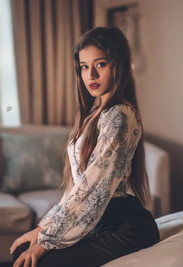 😍Dimple Chatterjee aka devil_in_barbie Full Nude 2 Videos Merged Full Nude Frontal View on Bed and Bathub Video🥵💦